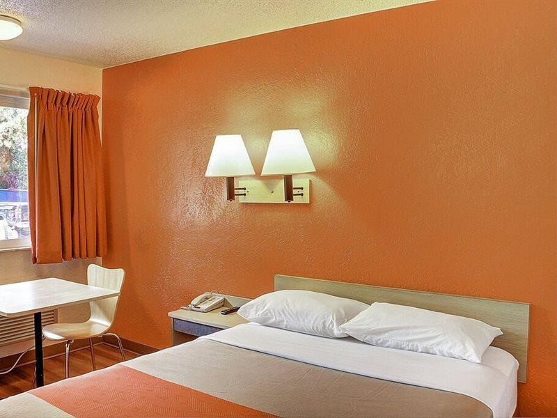 Motel 6 Санта-Фе Экстерьер фото
